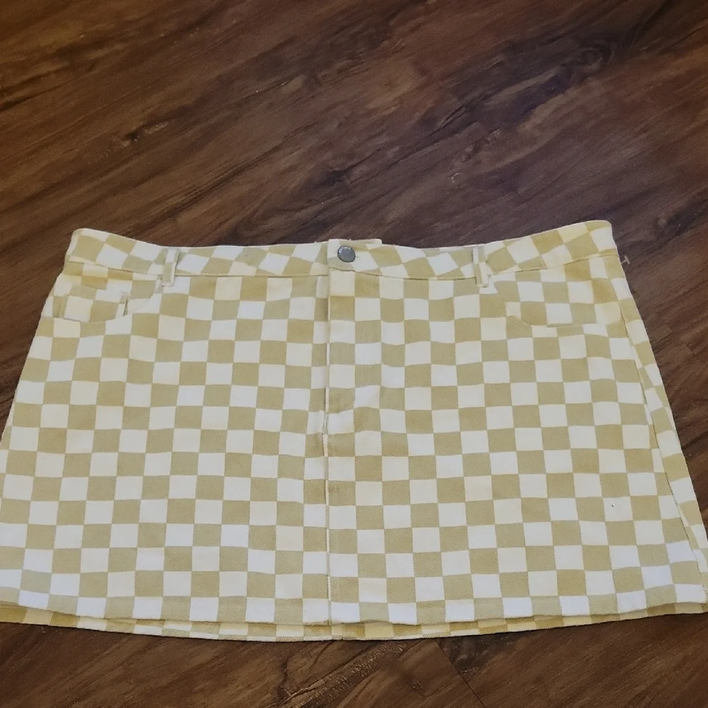 RSQ Yellow and White Checkered Mini Skirt - Picture 1 of 4